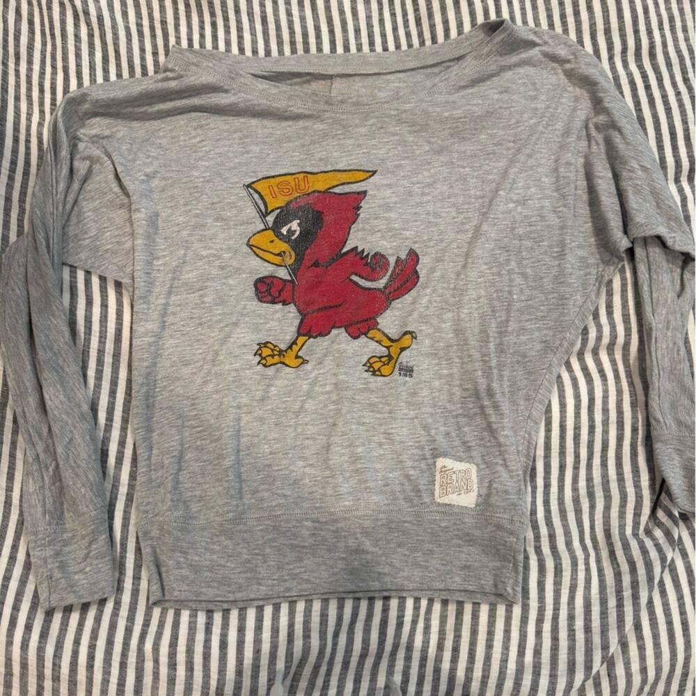 Gray Long Sleeve Shirt with Red and Yellow Graphic Iowa state football size xs